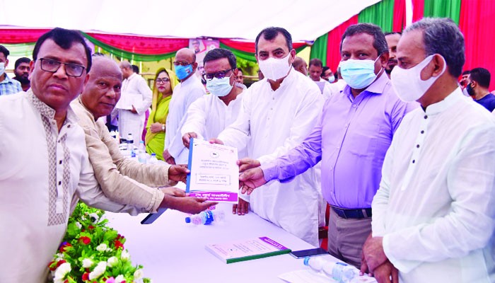 সাবের হোসেন চৌধুরী : ব্যক্তি স্বার্থে ব্যবহারে নয়, ত্যাগীদের জন্য আওয়ামী লীগ