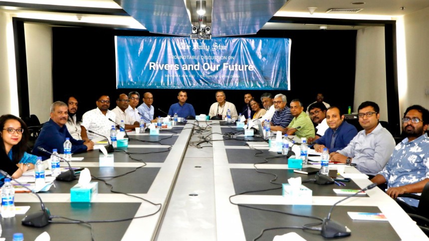 ‘নদী ধ্বংস করে নিজেদের অদূরদর্শী জাতি হিসেবে প্রমাণ করছি আমরা’