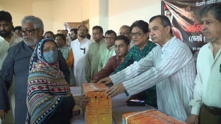 গ্রেনেড হামলায় শাহাদাত বরণকারীদের স্মরণে সবুজবাগে আওয়ামীলীগের স্মরণসভা