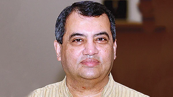 শহরের ৫০ শতাংশ বর্জ্য সংগ্রহ করা হচ্ছে না: সাবের হোসেন চৌধুরী