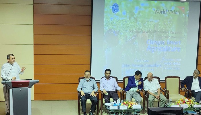 জলবায়ু অভিযোজনের চেয়ে প্রশমনে আরও গুরুত্ব দেয়া উচিত: সাবের হোসেন চৌধুরী