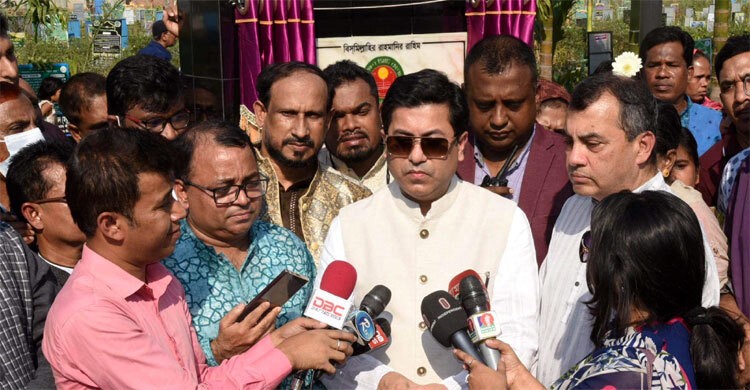 হাসপাতালকে চিকিৎসাবর্জ্য আলাদা করে হস্তান্তর করতে হবে: তাপস