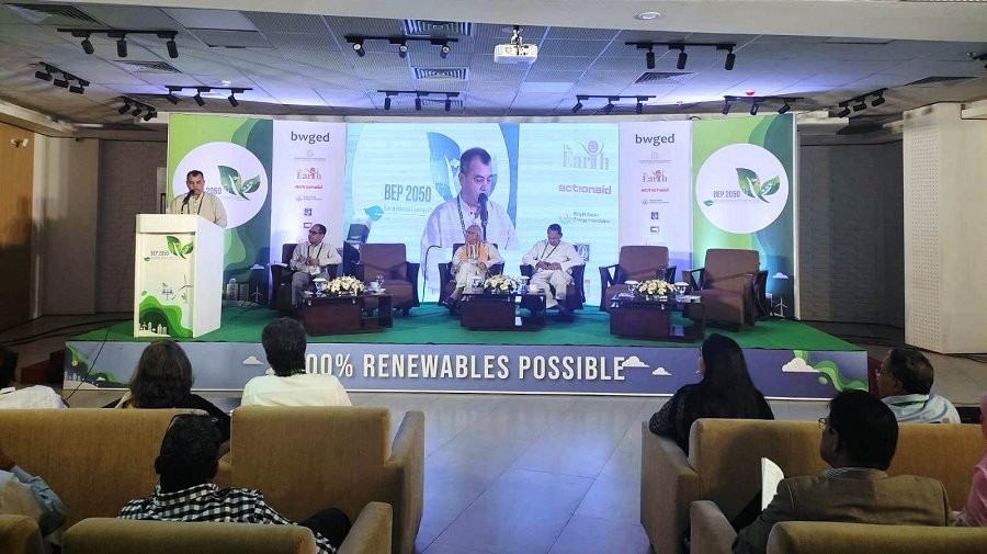 নবায়নযোগ্য জ্বালানি হতে পারে নিরাপত্তার হাতিয়ার