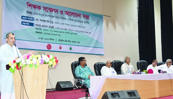 সাবের হোসেন চৌধুরী : তামাক নিয়ন্ত্রণ আইন সংশোধন করতে হবে