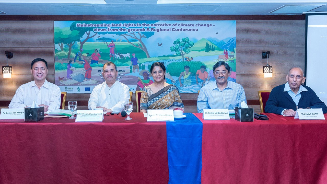 ‘জলবায়ু পরিবর্তনের যে প্রভাব দেখতে পাচ্ছি তা আসলে রোগের উপসর্গ’